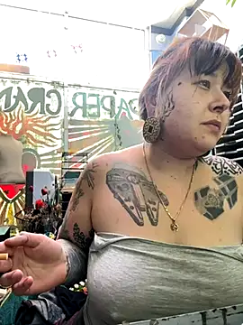 evacheers online show from 09-14-25, 03:44