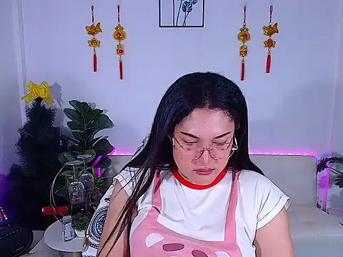 Snapshot of plysaithailand chatting on 04-21-26, 01:42 plysaithailand online show from 04-21-26, 01:42