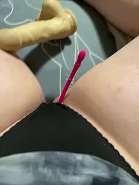 katcclovea online show from 10-30-25, 05:57