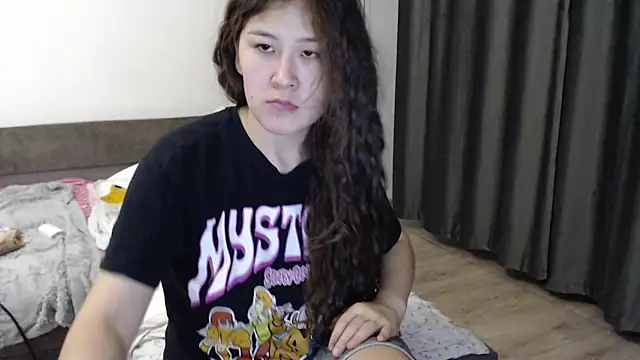 Snapshot of Riz_girl chatting on 09-13-25, 01:55 Riz girl online show from 09-13-25, 01:55