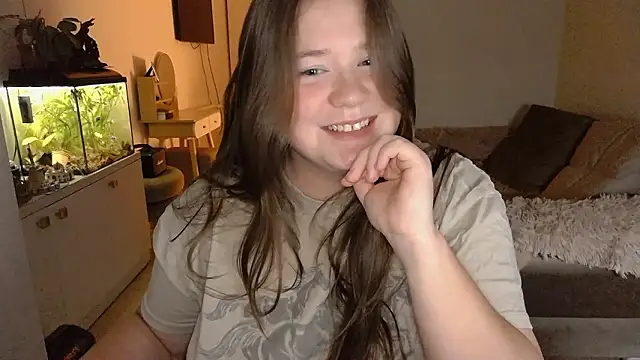 remirann  online show from 12-04-24, 03:43