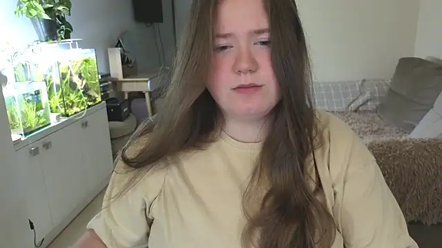 Snapshot of remirann_ chatting on 11-29-25, 10:07 remirann online show from 11-29-25, 10:07