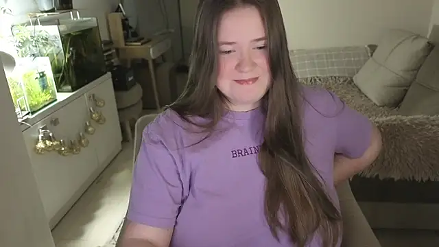 Snapshot of remirann_ chatting on 02-03-26, 03:39 remirann online show from 02-03-26, 03:39