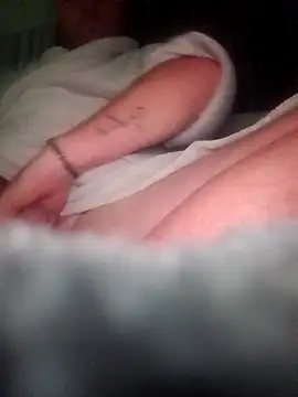 Adry1986 online show from 11-04-25, 07:13