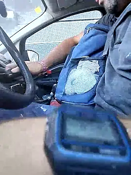 Snapshot of juandi21cm chatting on 10-23-25, 02:05 juandi21cm online show from 10-23-25, 02:05