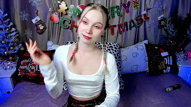 LilyStarlight online show from 12-24-24, 03:27