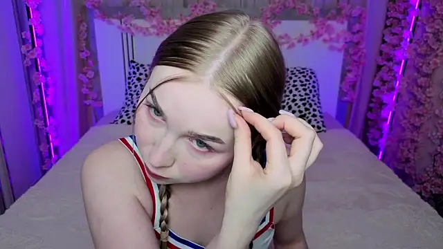 LilyStarlight online show from 04-30-26, 03:46