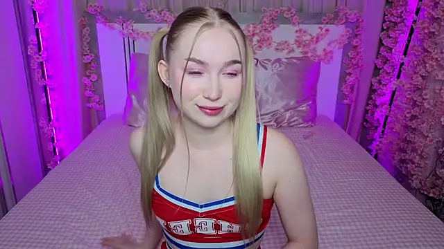 LilyStarlight online show from 06-05-26, 03:46