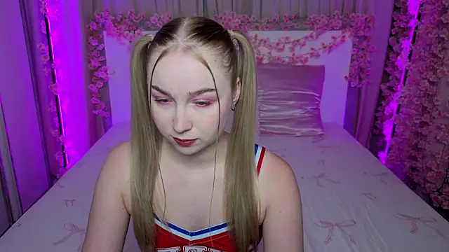LilyStarlight online show from 06-29-26, 03:46