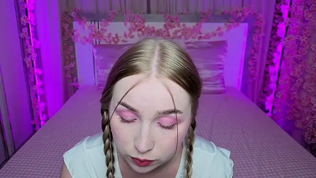 LilyStarlight online show from 07-09-26, 03:32