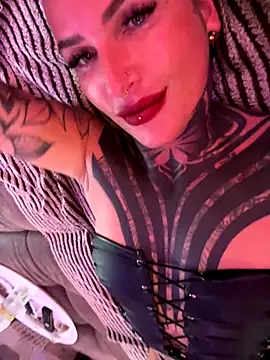 Snapshot of InkedBiitch chatting on 09-14-25, 05:12 InkedBiitch online show from 09-14-25, 05:12