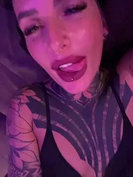 Snapshot of InkedBiitch chatting on 09-16-25, 07:26 InkedBiitch online show from 09-16-25, 07:26