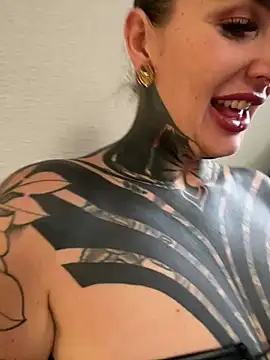 Snapshot of InkedBiitch chatting on 02-03-26, 03:28 InkedBiitch online show from 02-03-26, 03:28