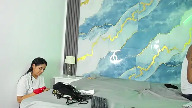 Kylieandjhonny online show from 09-11-25, 03:06