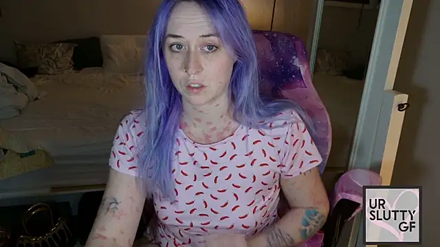 Snapshot of ursluttygf chatting on 04-22-26, 02:14 ursluttygf online show from 04-22-26, 02:14