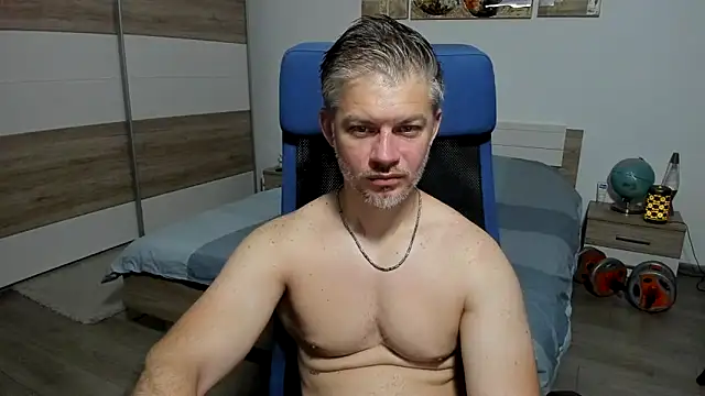 RobbyShawz online show from 06-11-26, 03:48