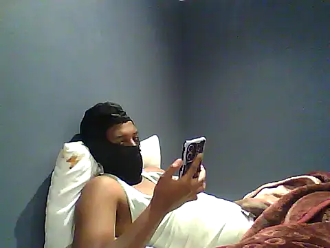 Snapshot of TitularAdaption chatting on 10-04-25, 09:46 TitularAdaption online show from 10-04-25, 09:46