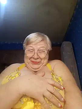 Snapshot of Lena_Gaby chatting on 03-10-25, 02:28 Lena Gaby online show from 03-10-25, 02:28