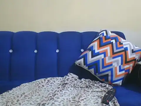 Snapshot of sexpetite chatting on 02-10-25, 01:33 sexpetite online show from 02-10-25, 01:33