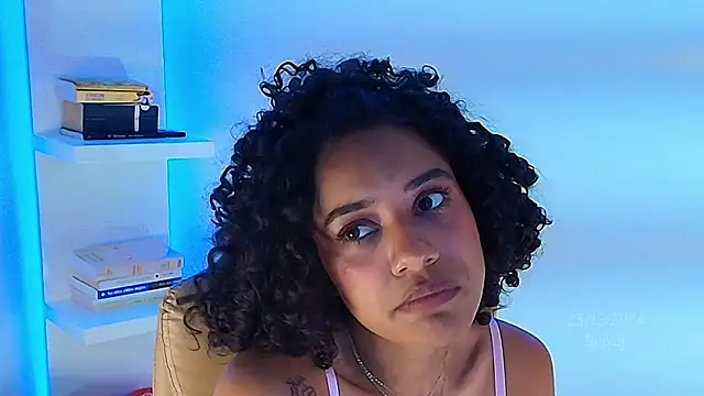 Snapshot of Belkaj chatting on 12-24-24, 12:33 Belkaj online show from 12-24-24, 12:33