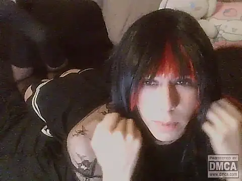 crystalxh online show from 10-29-25, 04:53