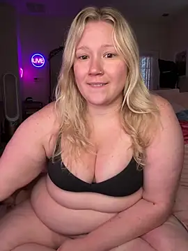 PiggyRose online show from 05-06-26, 11:54