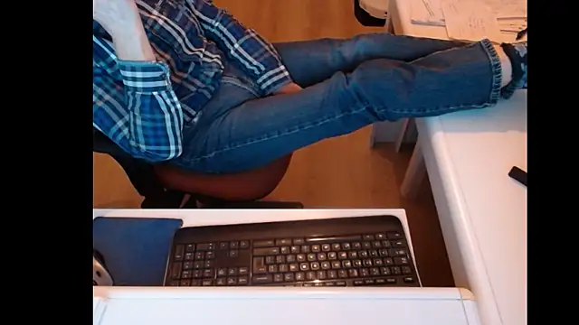 dutchpornking online show from 01-14-25, 07:21