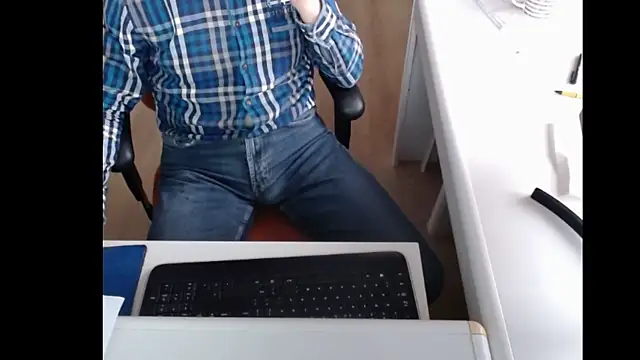 dutchpornking online show from 01-16-25, 11:37