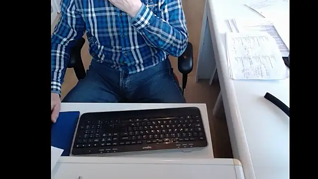 dutchpornking online show from 01-17-25, 11:06