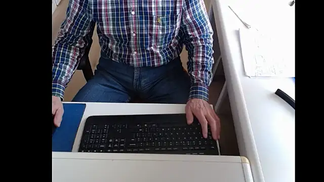 dutchpornking online show from 02-01-25, 08:39