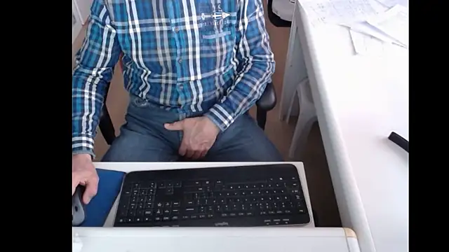 dutchpornking online show from 02-07-25, 08:11