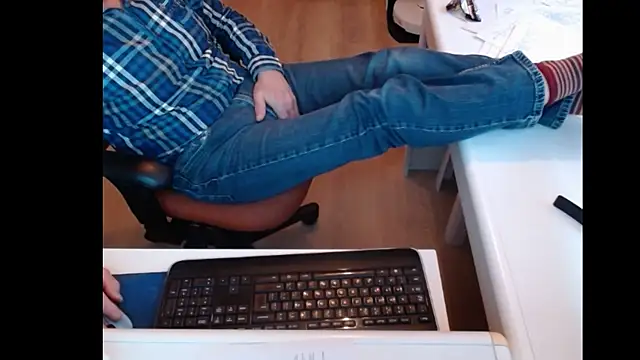 dutchpornking online show from 02-10-25, 01:22