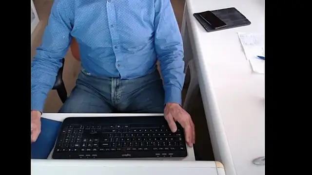 Snapshot of dutchpornking chatting on 09-25-25, 06:39 dutchpornking online show from 09-25-25, 06:39