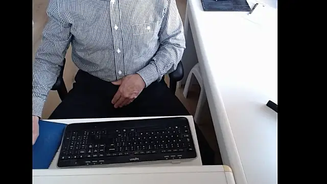 dutchpornking online show from 04-30-26, 06:09