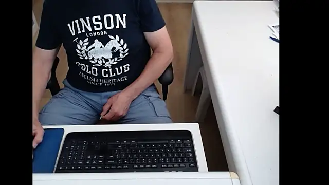 dutchpornking online show from 06-18-26, 10:52