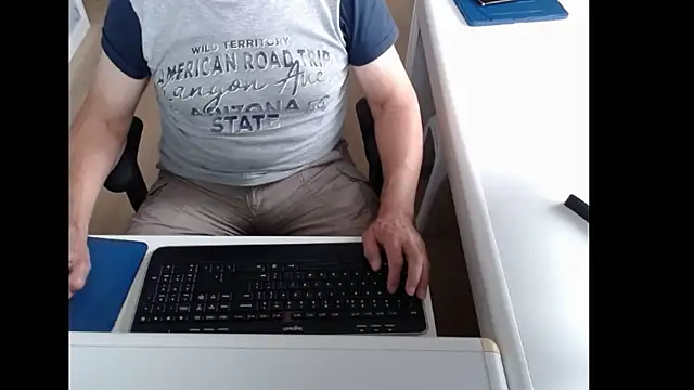 dutchpornking online show from 07-23-26, 06:11