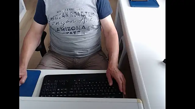dutchpornking online show from 07-26-26, 06:43