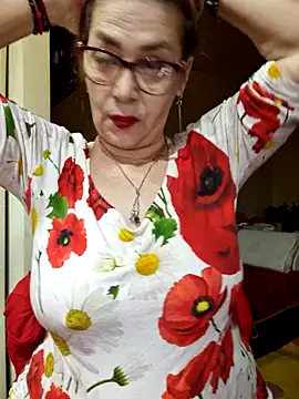 Snapshot of Chriss_Tinaa chatting on 04-09-26, 02:55 Chriss Tinaa online show from 04-09-26, 02:55