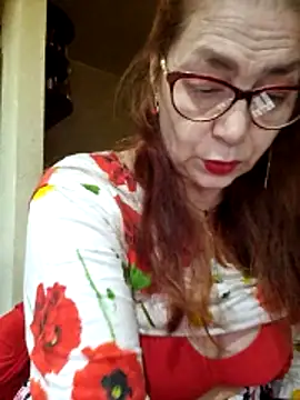 Snapshot of Chriss_Tinaa chatting on 04-10-26, 03:34 Chriss Tinaa online show from 04-10-26, 03:34