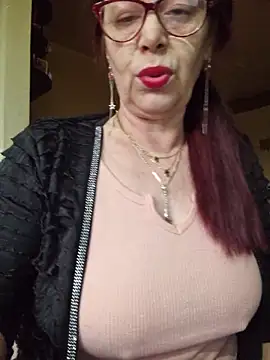 Snapshot of Chriss_Tinaa chatting on 04-18-26, 03:32 Chriss Tinaa online show from 04-18-26, 03:32