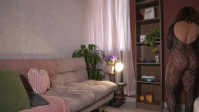 HannahEvanss online show from 05-08-26, 01:05