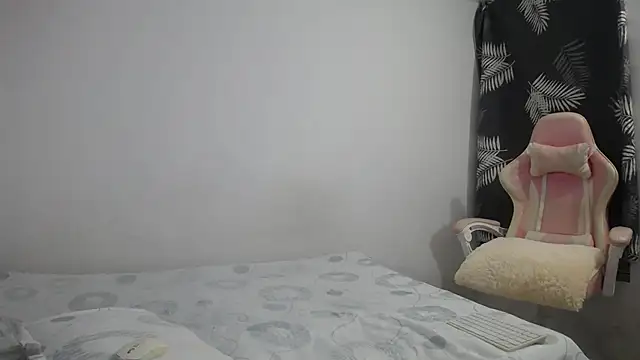 mabigomez00 online show from 10-30-25, 09:44