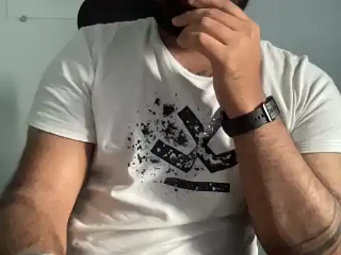 Snapshot of sameer2508mo chatting on 02-09-25, 10:31 sameer2508mo online show from 02-09-25, 10:31