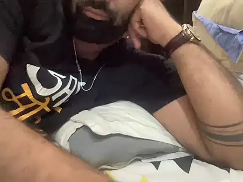 Snapshot of sameer2508mo chatting on 10-28-25, 08:11 sameer2508mo online show from 10-28-25, 08:11