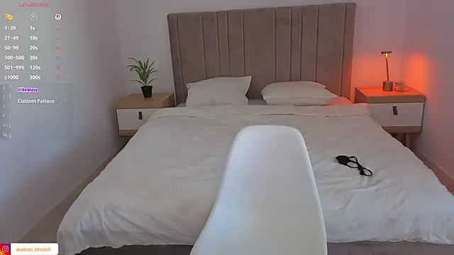 Arabian beauty online show from 10-30-25, 01:45