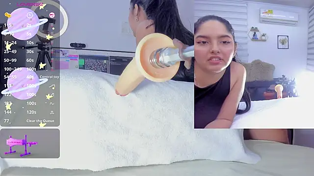 sofi velez online show from 02-08-25, 01:22