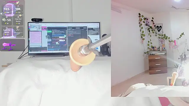 sofi velez online show from 12-04-25, 05:10