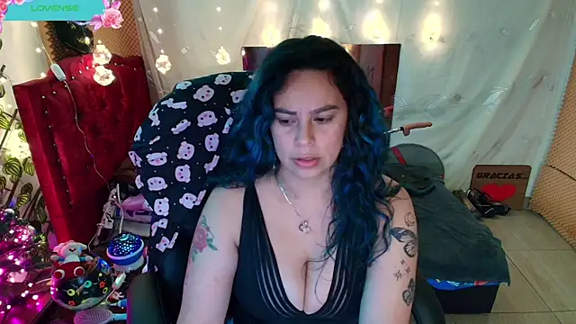 Snapshot of elektra_32 chatting on 12-24-24, 11:11 elektra 32 online show from 12-24-24, 11:11