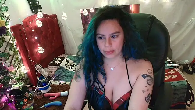 Snapshot of elektra_32 chatting on 01-06-25, 04:58 elektra 32 online show from 01-06-25, 04:58