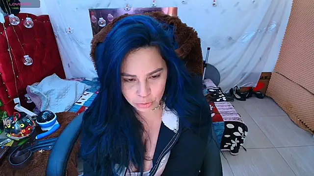 Snapshot of elektra_32 chatting on 01-24-25, 05:31 elektra 32 online show from 01-24-25, 05:31
